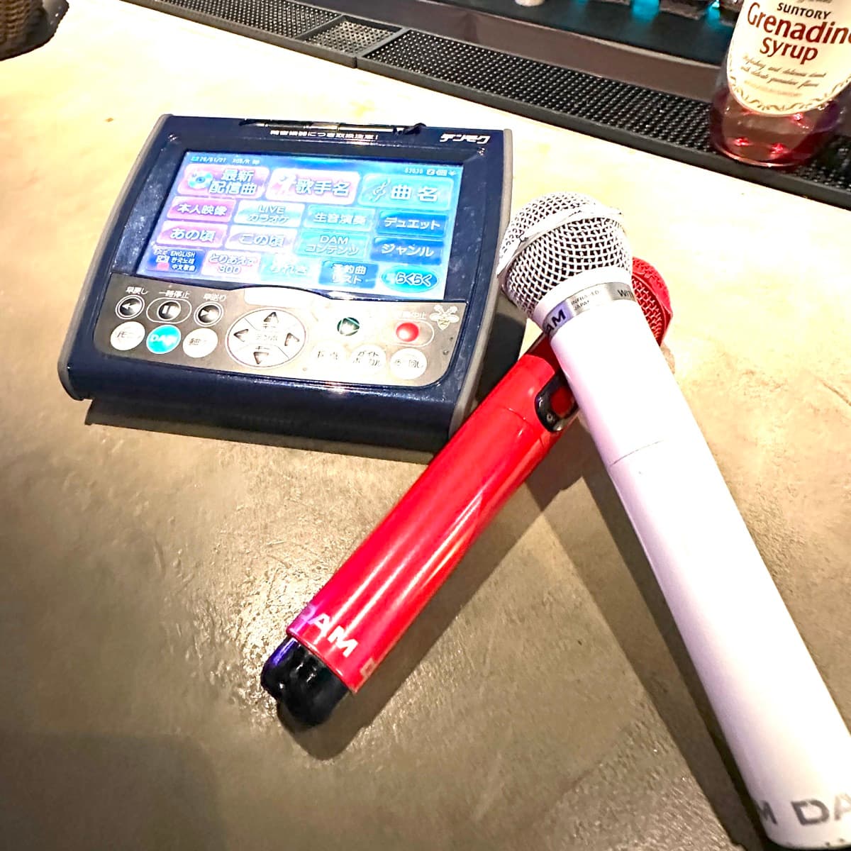 Girl'sBar Tifa 那覇店のカラオケ設備